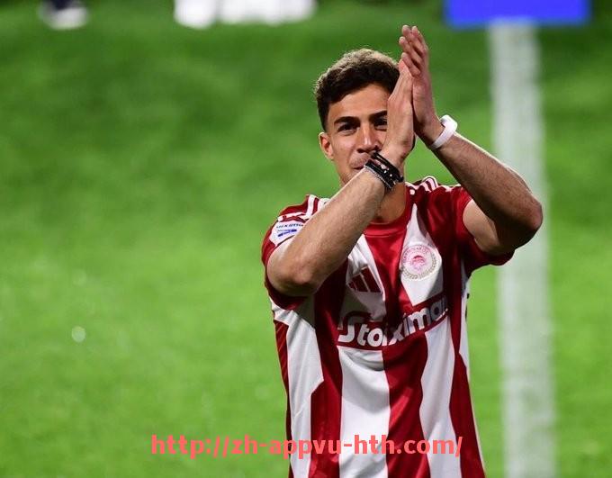 HTH华体会APP下载-德甲球队实力挡球技巧及比赛表现分析