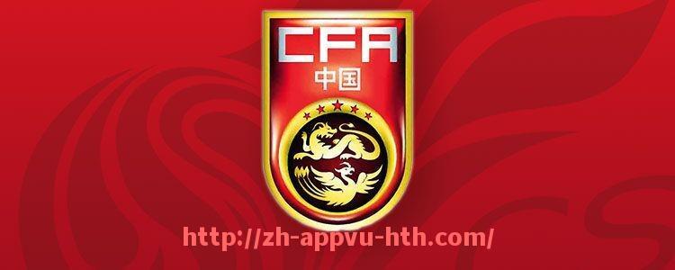 HTH华体会APP下载-英超球员与球迷亲密拥抱瞬间盘点，展现足球魅力